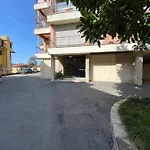 Grande Attico Con Vista Vicino Al Centro By Portofinovacanze Apartmán
