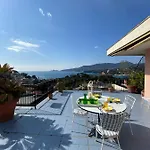 Grande Attico Con Vista Vicino Al Centro By Portofinovacanze Apartmán Rapallo