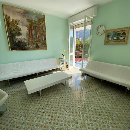 Grande Attico Con Vista Vicino Al Centro By Portofinovacanze Apartment *