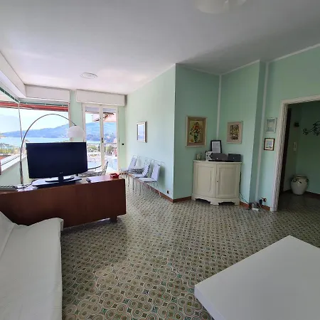Apartment Grande Attico Con Vista Vicino Al Centro By Portofinovacanze