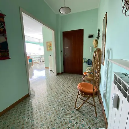 Grande Attico Con Vista Vicino Al Centro By Portofinovacanze راباللو