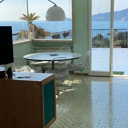 Daire Grande Attico Con Vista Vicino Al Centro By Portofinovacanze