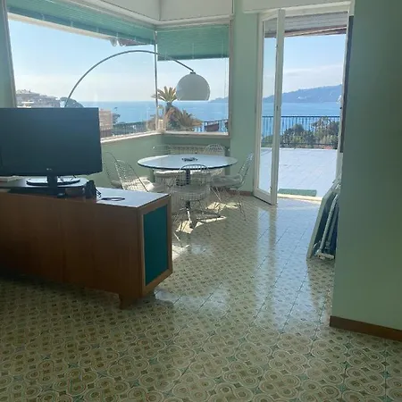 Grande Attico Con Vista Vicino Al Centro By Portofinovacanze Apartamento