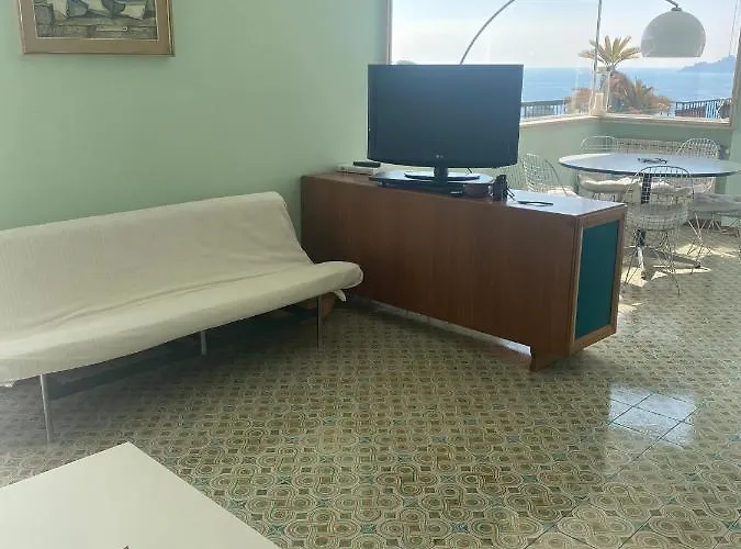 Grande Attico Con Vista Vicino Al Centro By Portofinovacanze Apartmán