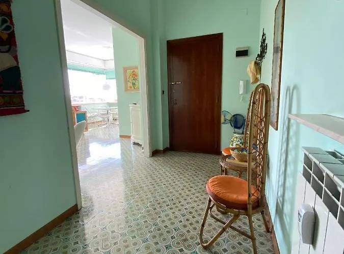 Grande Attico Con Vista Vicino Al Centro By Portofinovacanze راباللو