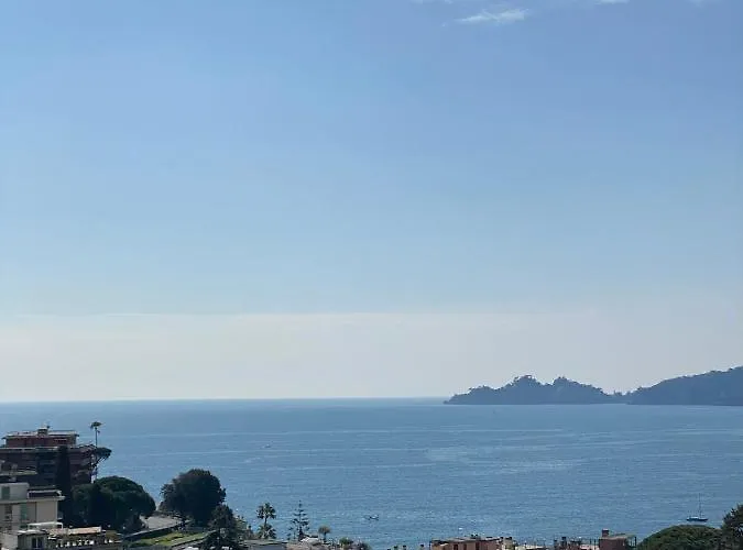 Grande Attico Con Vista Vicino Al Centro By Portofinovacanze شقة راباللو