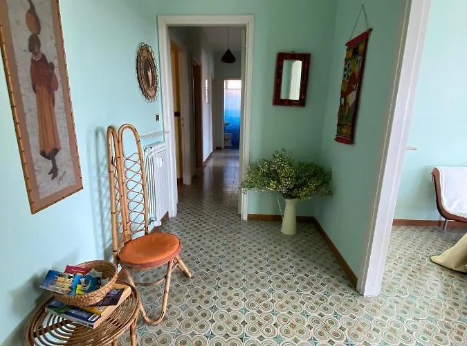 Grande Attico Con Vista Vicino Al Centro By Portofinovacanze Apartmán