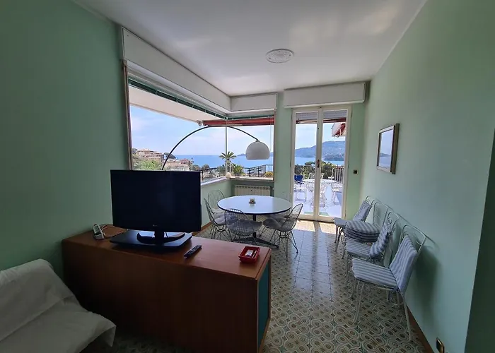 Grande Attico Con Vista Vicino Al Centro By Portofinovacanze شقة راباللو